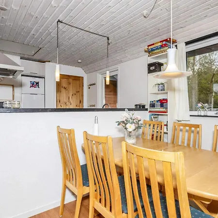 Сasa de vacaciones 6 Person In Nibe